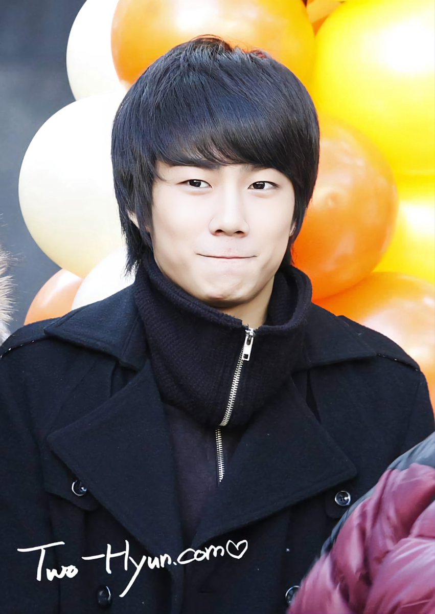 chocopuppy_109's tweet photo. 111114 ์ ์ง๋ ์์งํด์ ๋ ์ ์๊ธฐํ๊ตฌ ์๋ ์ฌ์ง๐ ์ ๊ธฐ์ผ๊ตด(หฬฃฬฃฬฃฬฃ๏ธฟหฬฃฬฃฬฃฬฃ )
#์์ฐํ #SonWooHyeon #Ghun https://t.co/mjLTXzKJ7H