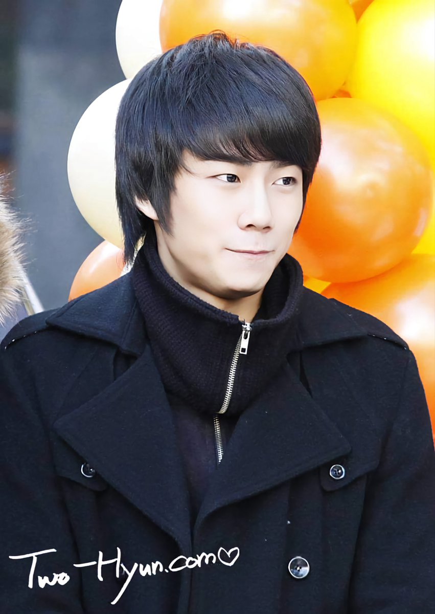 chocopuppy_109's tweet photo. 111114 ์ ์ง๋ ์์งํด์ ๋ ์ ์๊ธฐํ๊ตฌ ์๋ ์ฌ์ง๐ ์ ๊ธฐ์ผ๊ตด(หฬฃฬฃฬฃฬฃ๏ธฟหฬฃฬฃฬฃฬฃ )
#์์ฐํ #SonWooHyeon #Ghun https://t.co/mjLTXzKJ7H
