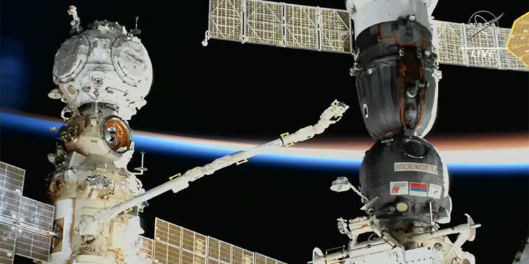 Here’s what we know, and what we don’t, about the damaged Soyuz spacecraft buff.ly/3V5EAkw