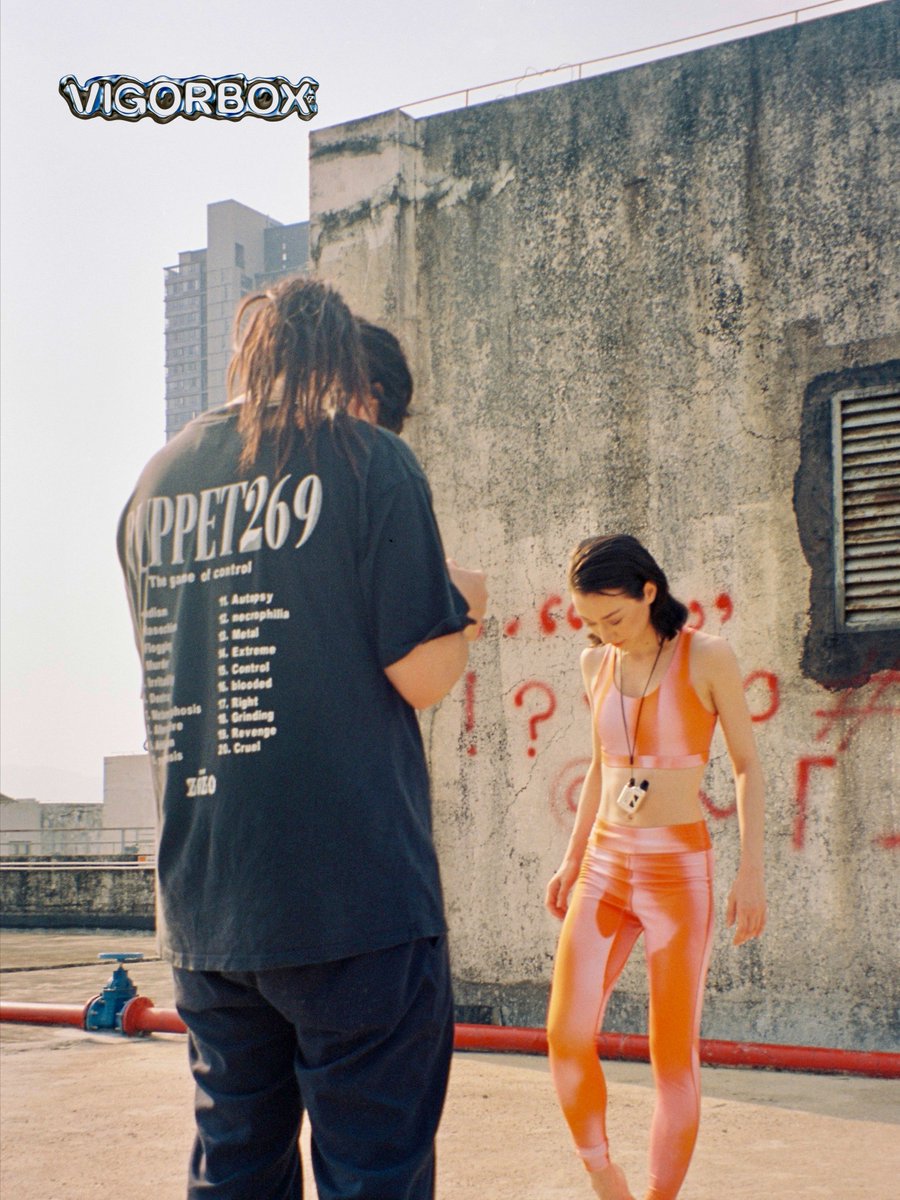 vigorbox's tweet image. 📷 An insight into the making of the X6000 promotion video, behind the scenes with photographs taken with a film cam 😇

#vapelife #vapefam #vapecommunity  #vapeporn #instagood #fashion #style #ootd #filmphotography #beautiful #model #beauty #fashionblogger #vigorbox