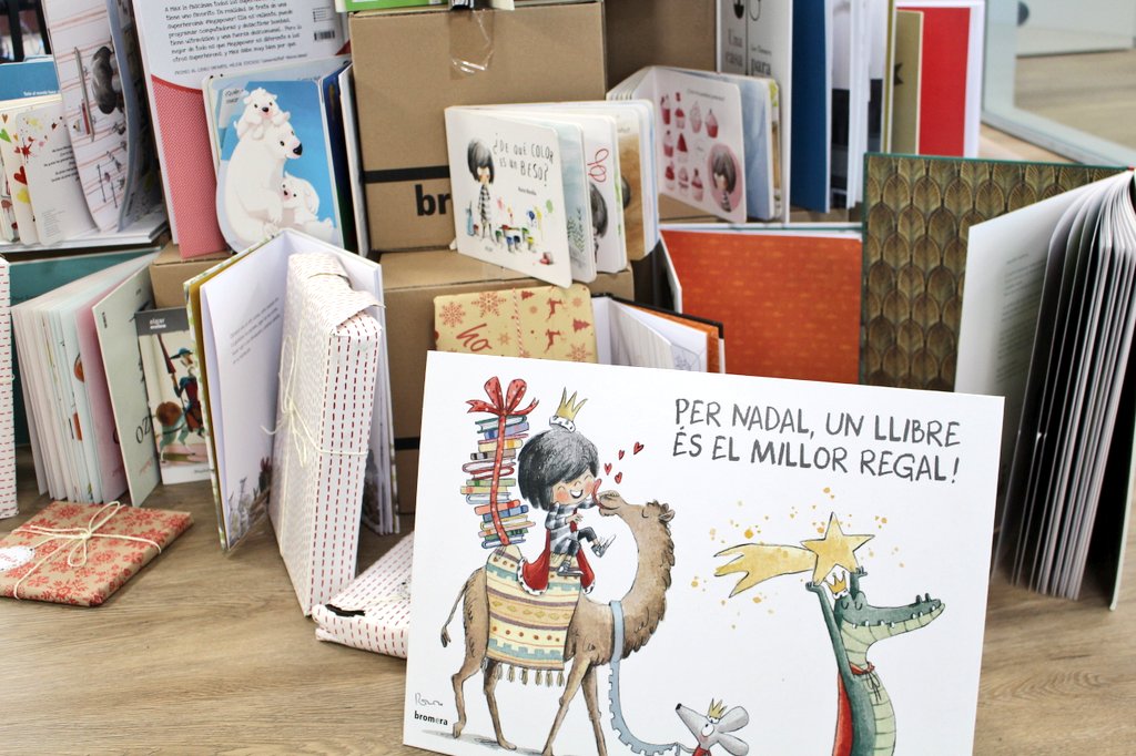 GVAcultura's tweet photo. 📚A partir de l'any que ve promovem el 'Premi de Narrativa Juvenil Carme Miquel' dels #PLCA amb el nom de la mestra, escriptora i activista de l'escola en valencià.
Un reconeixement per la fidelització de la lectura en unes edats clau.
➡️Més informació: https://t.co/kfW8HzBfGh https://t.co/iuheXntdeN