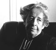 andresmurzi_'s tweet photo. “El revolucionario más radical se convertirá en un conservador el día después de la revolución.”

Hannah Arendt https://t.co/hVsNKY0NBn