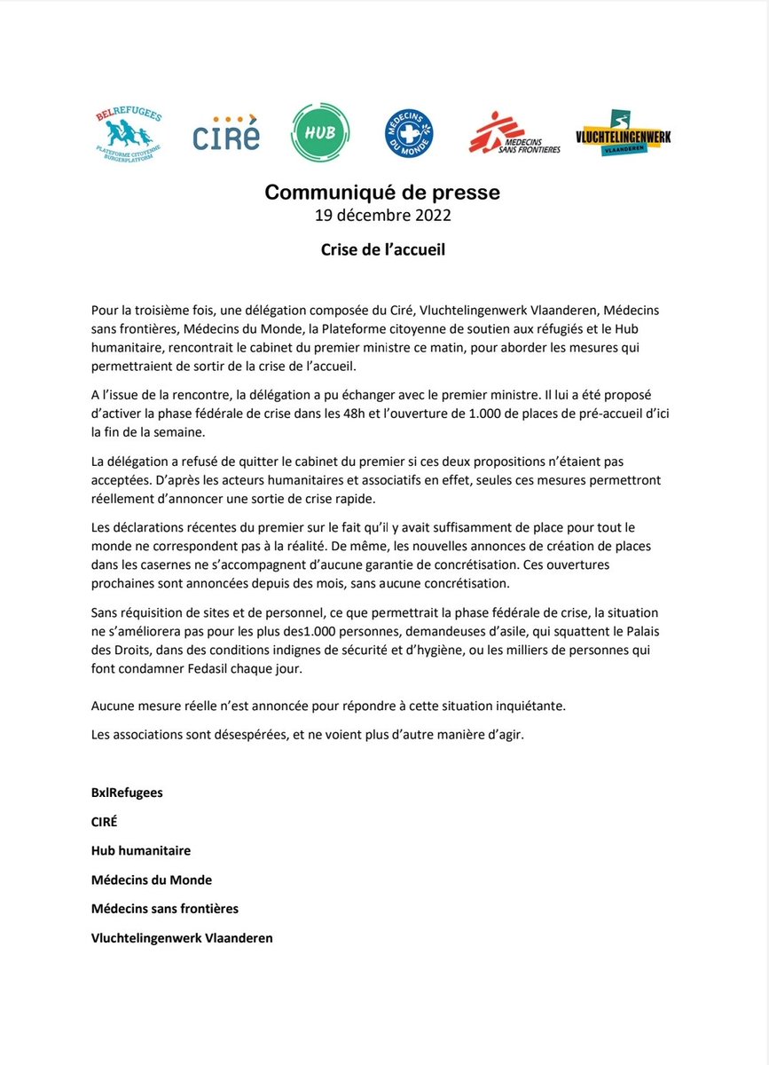 BELRefugees's tweet photo. Update 13:40 suite aux déclarations du Premier Ministre Alexander De Croo dans les journaux télévisés. Les représentant.e.s sont toujours à l'intérieur. @BXLRefugees @CIREasbl @msfbelgique @VluchtwerkVl @MdMBelgique https://t.co/01XX85ddtV