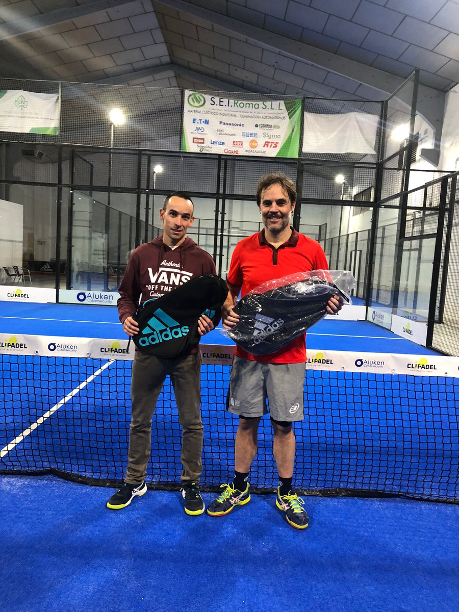 🎾I TORNEO PADEL NAVIDAD🎅, pasamos un gran dia divertido la comunidad educativa <a href="/CeipGabrielaM/">CEIPGabrielaMorreale</a> , en  <a href="/clipadel/">clipadel_oficial</a> y con la colaboracion de <a href="/padelnuestro_es/">padelnuestro_es</a> -Leganés.

Fomentando la convivencia y el deporte saludable.

ENHORABUENA a los ganadores y premiados.