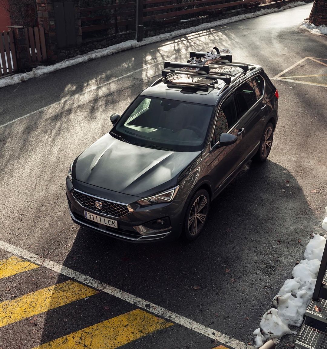 CatalunyaMotor's tweet photo. Bienvenido 2023.🎉 Nuevo año y nuevos propósitos.🙌🏻 El primero puede ser conducir un SEAT Tarraco 🤩, ¿no?
🎊¡Feliz año nuevo 2023!🥂

#SEAT #Tarraco #FelizAño #FelizAñoNuevo2023 #Barcelona #CatalunyaMotor https://t.co/vR8GwnkbEc