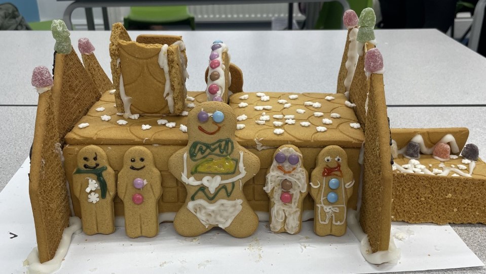 WKGS_BusEc's tweet photo. Year 3 Economics have been studying the Globalisation of India and created the Tal Mahal in gingerbread. 
@WKGS_6thForm https://t.co/Ul7deEnj3M