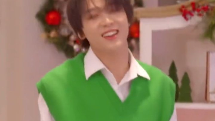 haechanprints's tweet photo. haechan when he finally got a 7dream response to his “yo dream” 😭🫂 https://t.co/MvQCsebjBs
