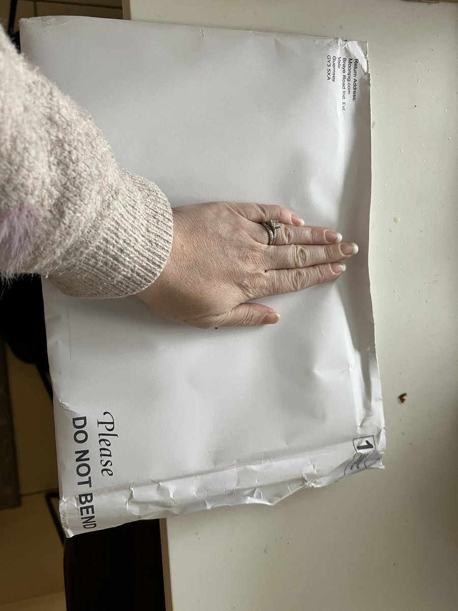 Really <a href="/RoyalMail/">Royal Mail</a> <a href="/RoyalMailHelp/">Royal Mail Help</a> 🤬🤬🤬