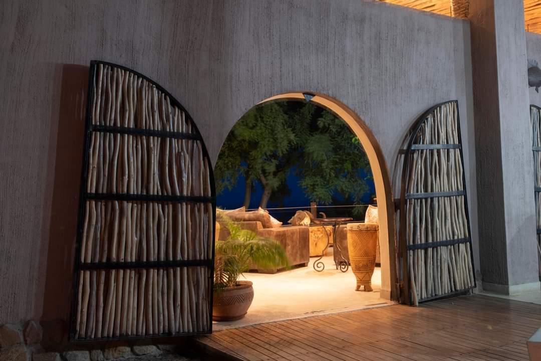 Shambazuva's tweet photo. Kariba| Luxury Safari Lodge

$129 per adult per night - fullboard basis

Zimbabwe's best luxurious lakeside safari in Kariba gives you a soul soothing lakeside safari experience in 2023. Time to explore nature. 

📲+263772137328/+263716806580
📧admin@shambazuva.com https://t.co/c1y9rEJllf