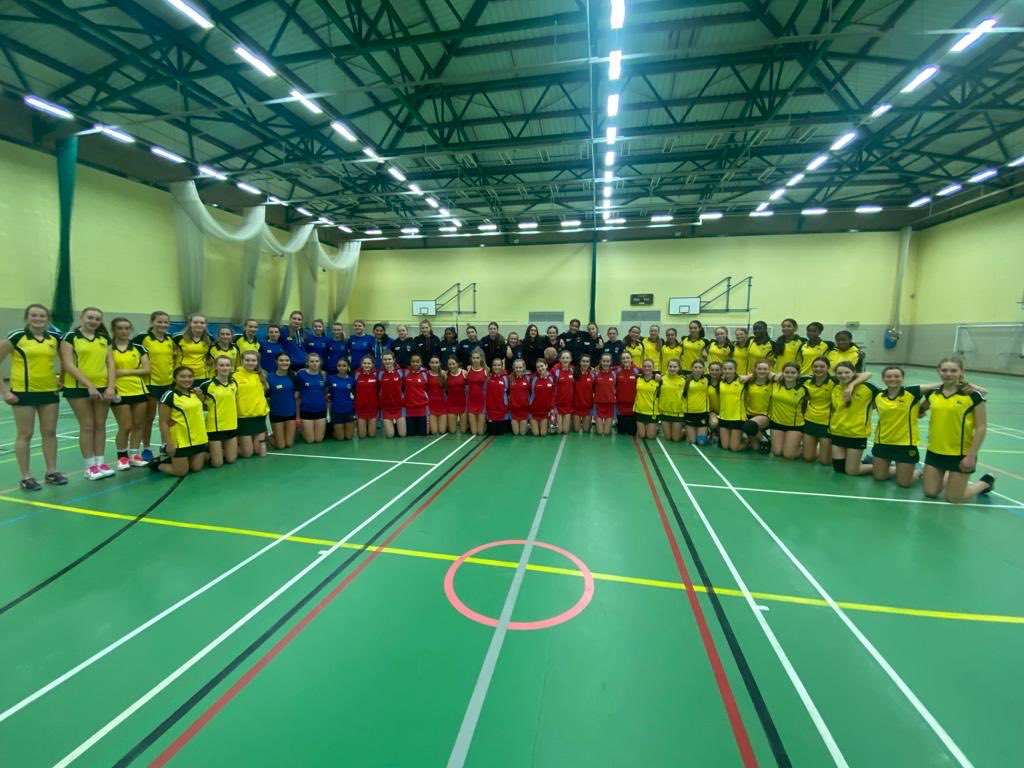SurreyNetball's tweet image. Thank you to @Hants_Netball⁩ ⁦@NetballInSussex⁩ ⁦@BerksNetball⁩ for the U15 matchplay yesterday. Some excellent performances from all squads. Lots to work on in the New Year. Enjoy the Christmas break #💚💛