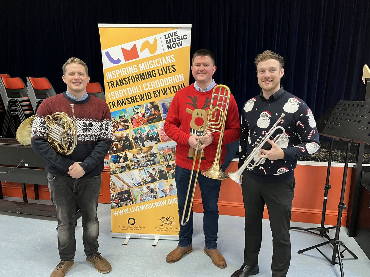Lovely to kick Christmas off with <a href="/MenterCaerdydd/">Menter Caerdydd</a> this morning in #rhiwbina. Massive thanks to <a href="/livemusicnowcym/">LiveMusicNowCymru</a> <a href="/LiveMusicNowUK/">Live Music Now</a> for providing these concerts! 
#livemusic #Cymru #Trumpet #Horn  #Trombone #Trio #Cymraeg #Christmas #Carols #ChristmasJumper