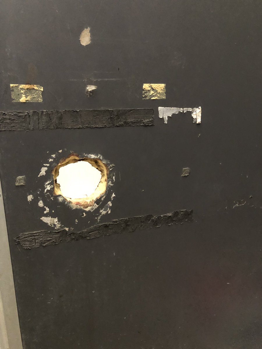 มีใว้ดู tweet media