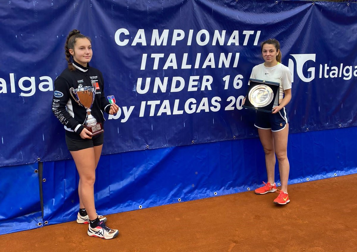 federtennis's tweet photo. Campionati Italiani Under 16 by @Italgas
Le finali scudetto
🏆Anastasia #Bertacchi 6-2 6-1 Gaia Greco
🏆Samuele #Seghetti 6-2 1-6 6-3 Gianluca Filoramo
👉https://t.co/cmyPSLzQbJ
#tennis | @Noberasco_It https://t.co/7XzGzlG9SB