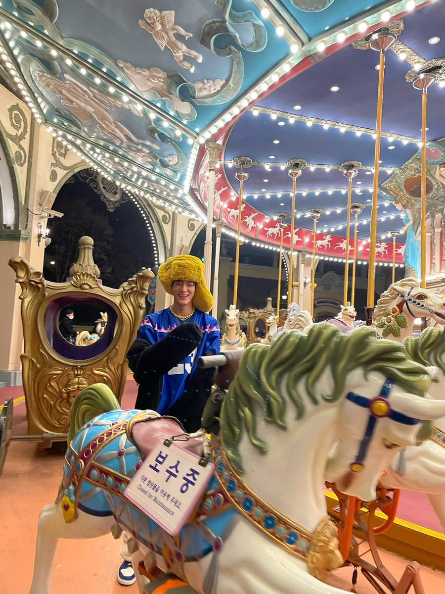 dyingoverdream's tweet photo. 221219 Jeno bubble

Another “jaemin” update on Jeno bubble 🤭 https://t.co/UPIPhrfLno