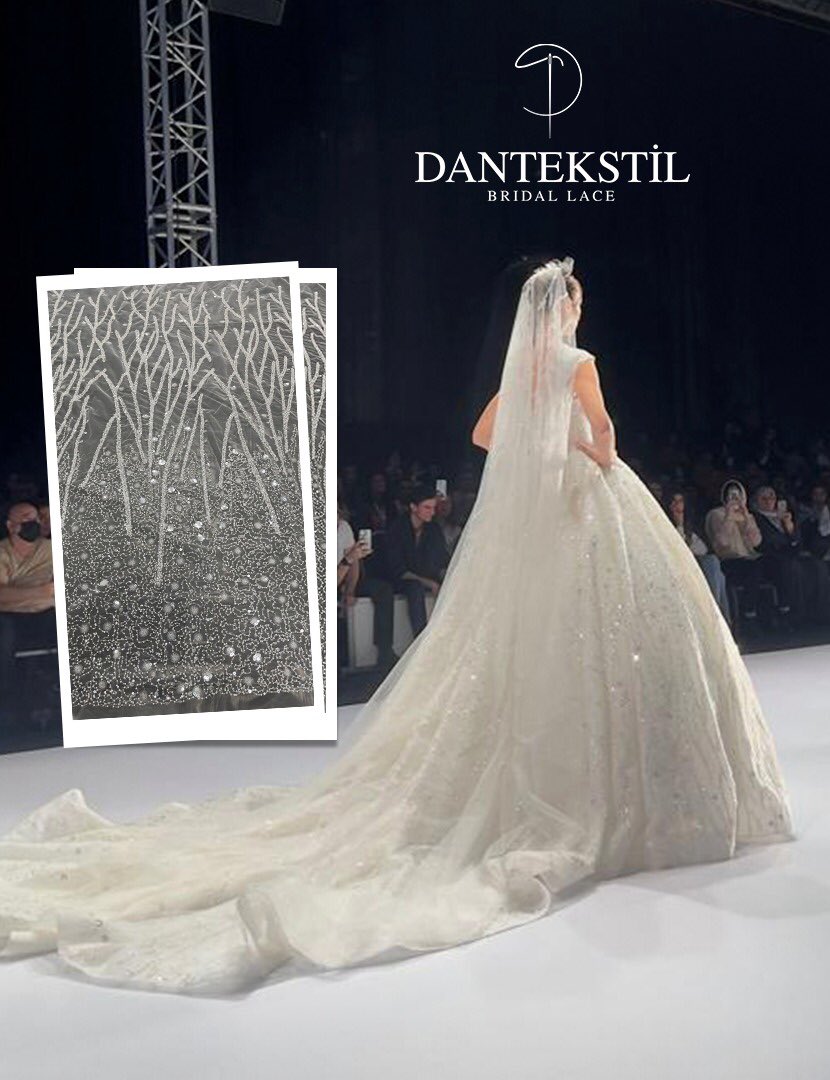 Dantelin büyüsü... 👰

#dantekstil #dantel #boncukludantel  #beyazdantel #pulludantel #gelinlik #gelinlikdantel #abiyedantel #yenisezon #trendler #bridallace #embrioderylace #beadslace  #osmanbey #beşiktaş #kadıköy #weddinglace #izmir #istanbul #bursa