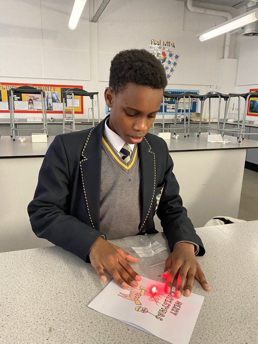 NDCCScience's tweet photo. Some of our KS3 Science Club students putting their knowledge of electricity and their artistic skills to good festive use by making light up Christmas cards. 🎄🎅🏼🎄@NDEvertonValley https://t.co/Jh7CkLh2ny