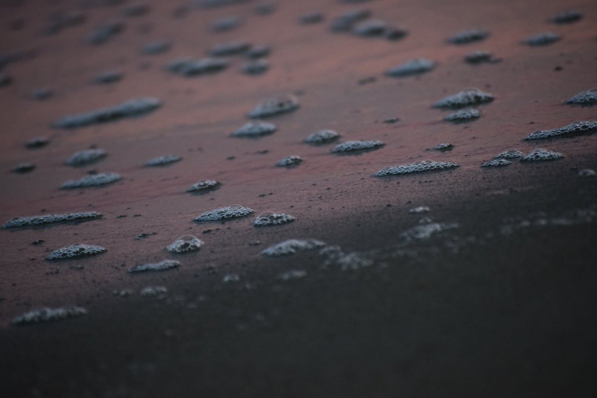 17/
"Sea Bubbles"  #1  (Edition) by <a href="/ShadesBetween/">Shades In Between</a> 

0.33 SOL
