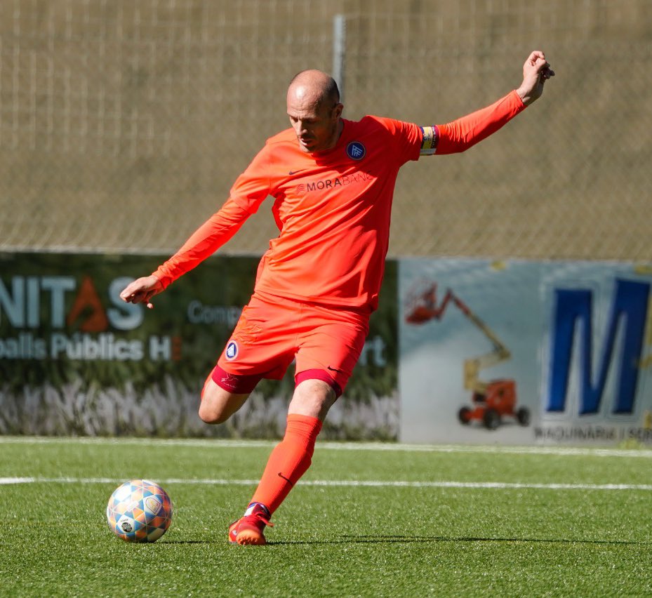 ildelima6's tweet image. 🎅🏻 CHRISTMAS GIVEAWAY 🎁⚽️🇦🇩 One of my @fcandorra B shirt 👕

1️⃣ Follow @ildelima6 &amp;amp; @GolSolidariAnd 
2️⃣ RT this tweet 
3️⃣ Tag a friend 

Winner will be announced on 25th December 💙💛❤️ Good Luck and Happy Christmas!!!🍀🎅🏻🎁⛄️

#andorra #fcandorra #ildelima #golsolidari