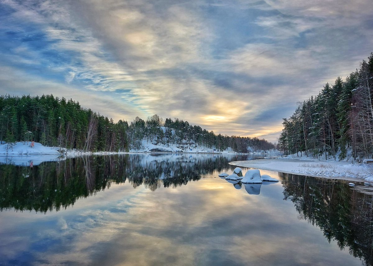 peepux's tweet image. Loppukoon kiire. Olkoon rauha. 💖🎄
#valokuvaus
#kouvola
#kuusankoski