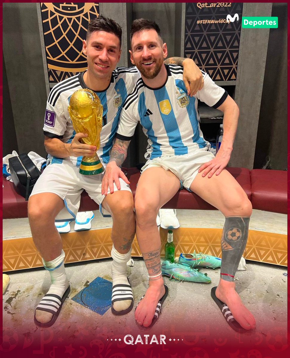 MovistarDeporPe's tweet photo. A la izquierda, el que pateó el penal para ganar el Mundial. A la derecha, el mejor jugador del Mundial Qatar 2022.
Montiel y Messi en una postal histórica junto a la Copa del Mundo.
#ModoQatar
📸IG/gonzalo_montiel29 https://t.co/w4HX0IqHOO