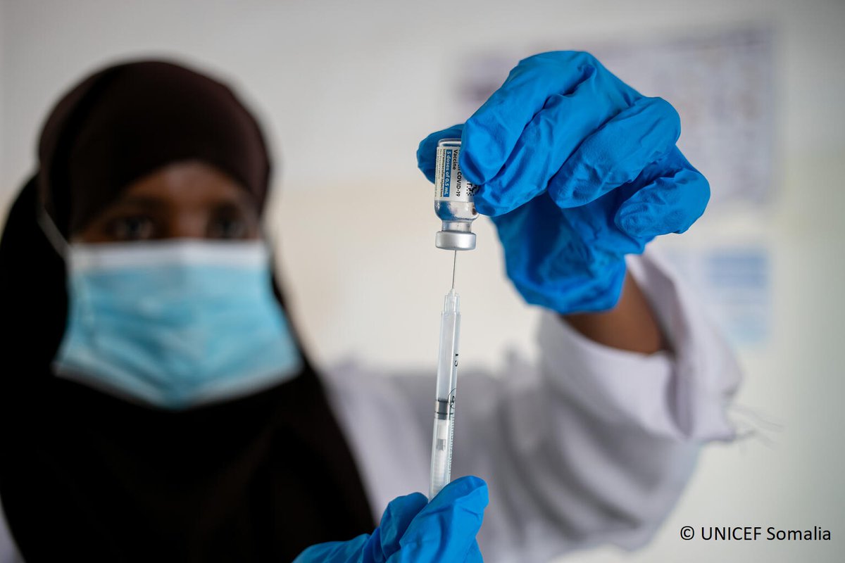 Our support to local vaccination campaigns is making a difference.This is why <a href="/AuswaertigesAmt/">Auswärtiges Amt</a> tops up the #LastMileInitiative with €37 million. E.g.,we purchase solar refrigerators in 🇪🇹 and provide crucial PPE for frontline healthcare workers in 12 other countries. <a href="/UNICEF/">UNICEF</a> #G7