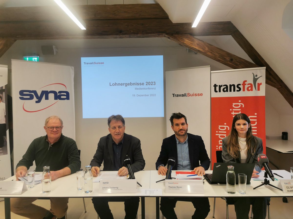 Travail.Suisse (@travailsuissech) on Twitter photo Lohnrunde 2023: Höchste Lohnerhöhungen in 20 Jahren erreicht – Arbeitgeber verhindern aber vollen Inflationsausgleich. Heutige Medienkonferenz von Travail.Suisse und seinen Verbänden. <a href="/syna_ch/">Syna - die Gewerkschaft</a> <a href="/transfairTweets/">transfair - Der Personalverband</a> #hotelgastrounion
travailsuisse.ch/de/arbeit/loeh… Lohnrunde 2023: Höchste Lohnerhöhungen in 20 Jahren erreicht – Arbeitgeber verhindern aber vollen Inflationsausgleich. Heutige Medienkonferenz von Travail.Suisse und seinen Verbänden. <a href="/syna_ch/">Syna - die Gewerkschaft</a> <a href="/transfairTweets/">transfair - Der Personalverband</a> #hotelgastrounion
travailsuisse.ch/de/arbeit/loeh…
