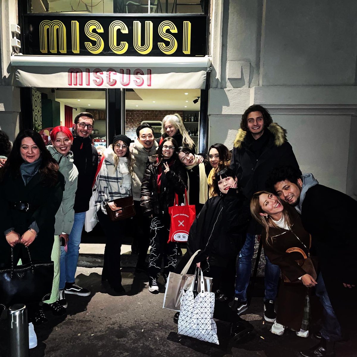 SaikaiAngel's tweet photo. Some days ago, Ryo came back from Rome and we had an evening I was needing a lot. 
My Milan Vice 💙
Thanks to who gave me this life ✨
#stopbeforestoppingme 
#dinner #friends #friendshipgoals #japanitaly https://t.co/EEhj34AuBX