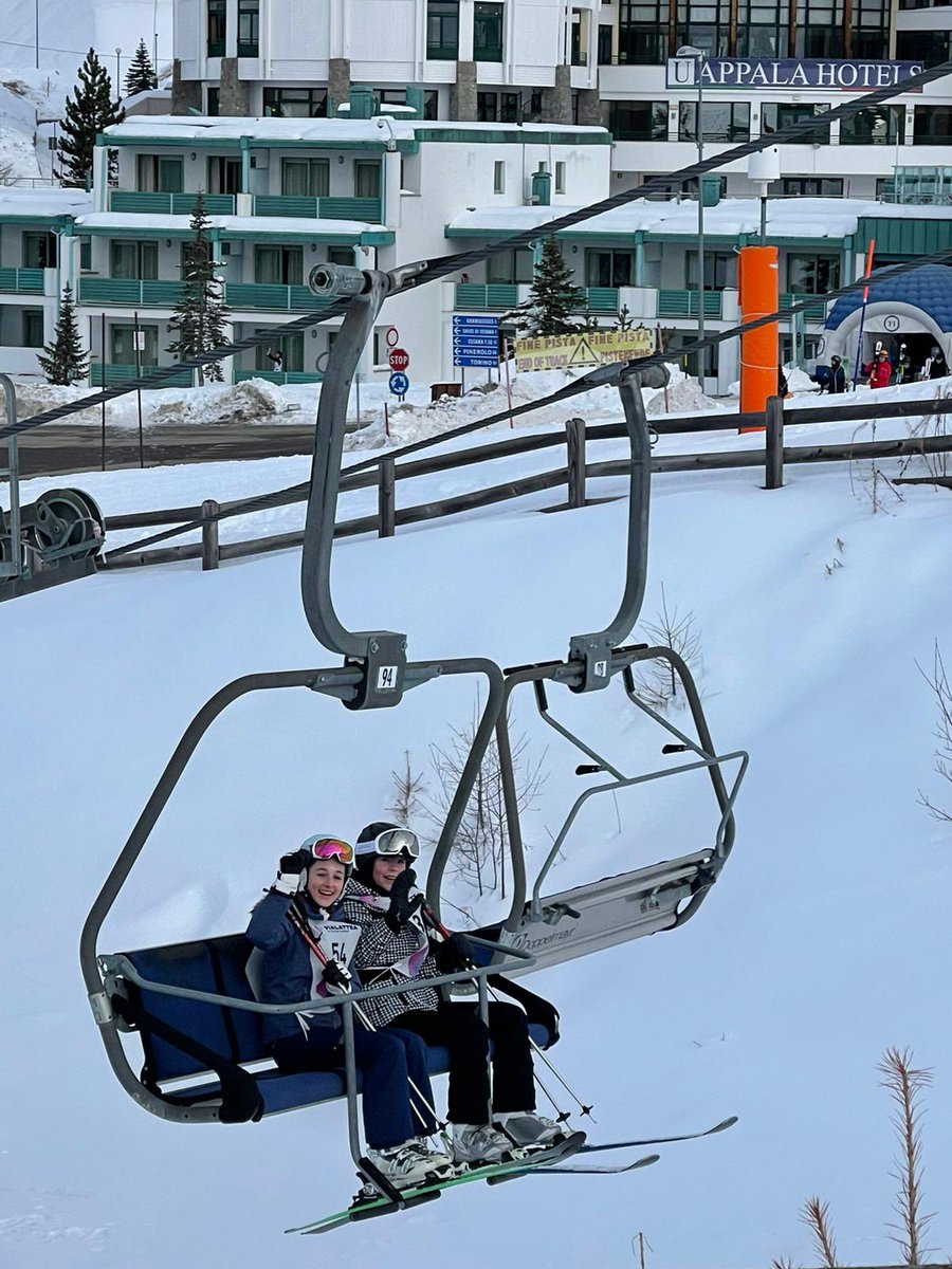 felstedprep's tweet photo. Felsted Ski Team - Race Day 1. Giant Slalom. All children up and out. A few pre race nerves! @FelstedSport https://t.co/FcsCBm9Jny
