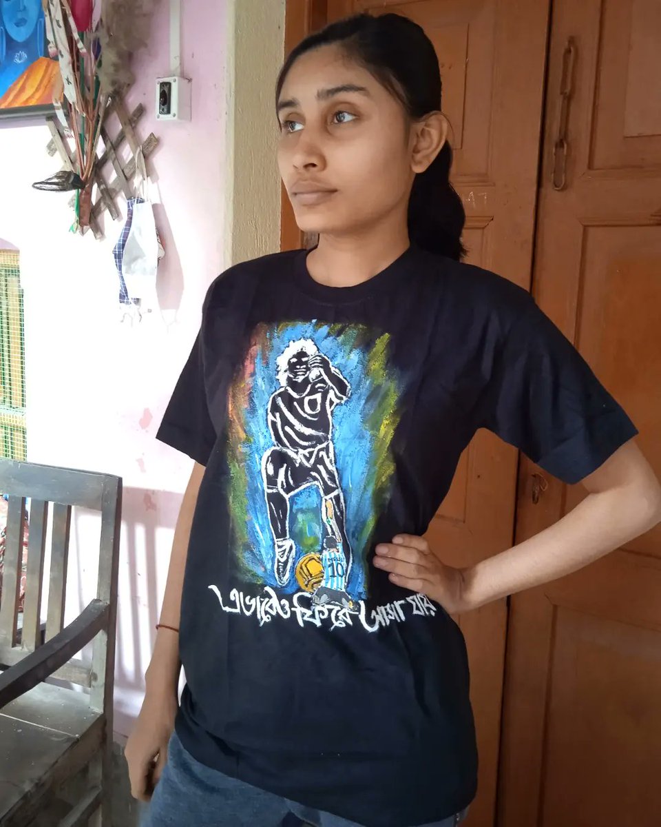 debarati123's tweet photo. কাল @mitraniket স্যারের কম্পোজিশনটা দেখার পরে সেটা রিক্রিয়েট না করে পারলাম না।সাথে এই লাইন টা বারবার মনে হচ্ছিল কাল থেকে, -৮৬ - র ৩৬ বছর পরে সেই মুহূর্ত ফিরিয়ে দেওয়া এবং প্রথম ম্যাচে হারার পরে - সত্যিই এভাবেও ফিরে আসা যায়..
#Argentina #Messi𓃵 #FIFAWorldCup #LionelMessi𓃵 https://t.co/DbuIecQtSl