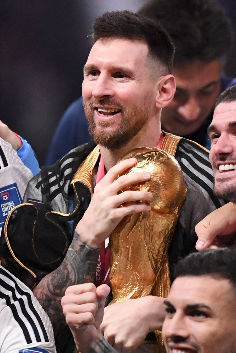 ABDUllAHF26's tweet photo. - 𝙇𝙞𝙤𝙣𝙚𝙡 𝙈𝙚𝙨𝙨𝙞 | 𝟰𝗞 🏆🐐
#ARG | #Messi | #Argantine
#بطل_كأس_العالم_٢٠٢٢ https://t.co/tExKcVMFqp