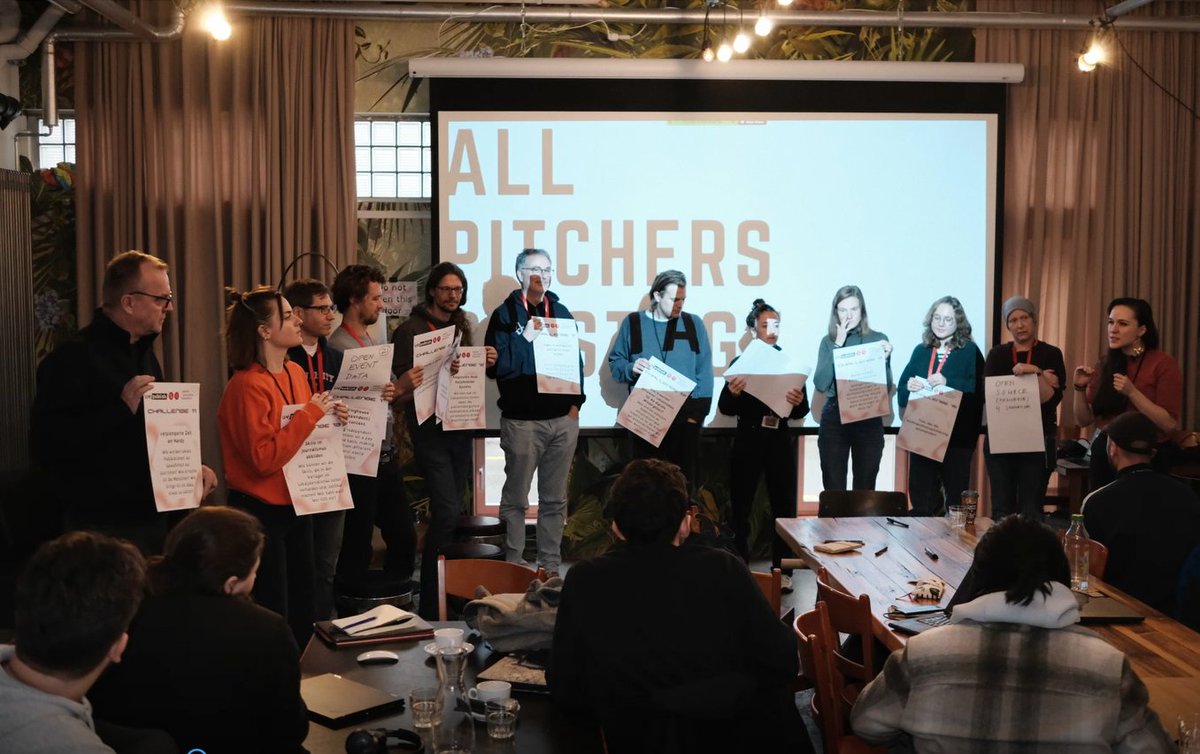Highlights-Video vom Rethink Journalism Hackathon zu Innovation im Schweizer Journalismus 👉youtube.com/watch?v=1HLBuI…
Die Ergebnisse finden sich hier 👇
hack.opendata.ch/event/55#top
Danke für die tolle Organisation <a href="/opendatach/">Opendata.ch (@OpendataCH@mastodon.social)</a>
<a href="/wepublish/">MorrisPublishing</a> und fürs Hosting <a href="/BajourBasel/">Bajour</a>