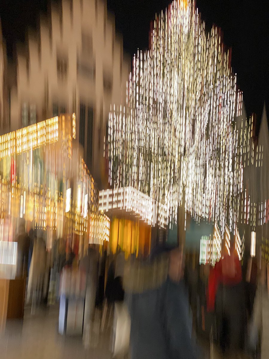 DavidWoo2316's tweet photo. Photo I took before Glühwein:
After Glühwein: https://t.co/z1UZ1hEmbd