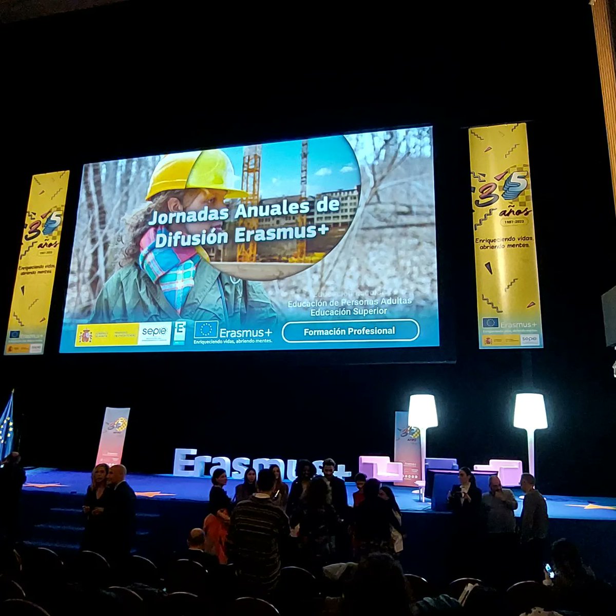 eoilaspalmasgc's tweet photo. Nuestra EOI presente en las Jornadas Anuales de difusión #Erasmusplus 2022. #erasmusplus #sepie #erasmusplus35años #opeec https://t.co/ED1mQTiUSd