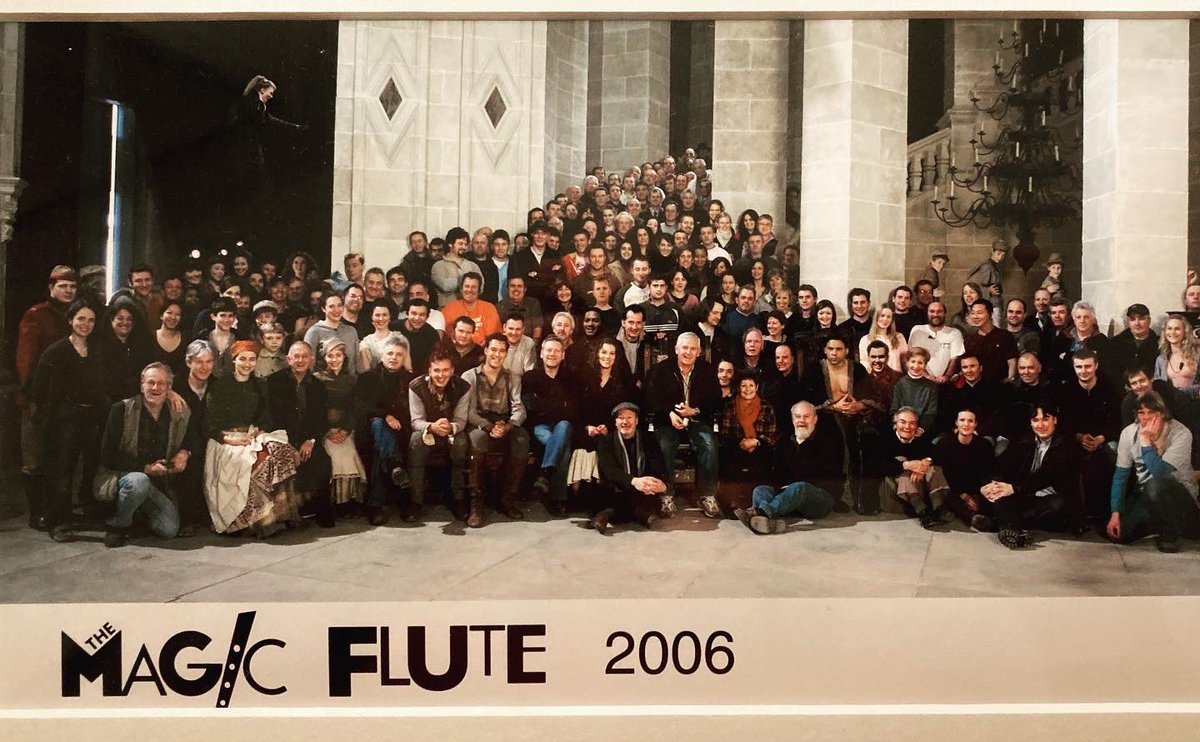 CharneRochford's tweet photo. Insanely happy memories - The Magic Flute film, 2006. Here director, Kenneth Branagh, expressing his true feelings on my last day of filming 😂
@OperawireNews rec this film before @MetOpera’s upcoming festive programme! 🧵 👇 https://t.co/gKztesaQOd