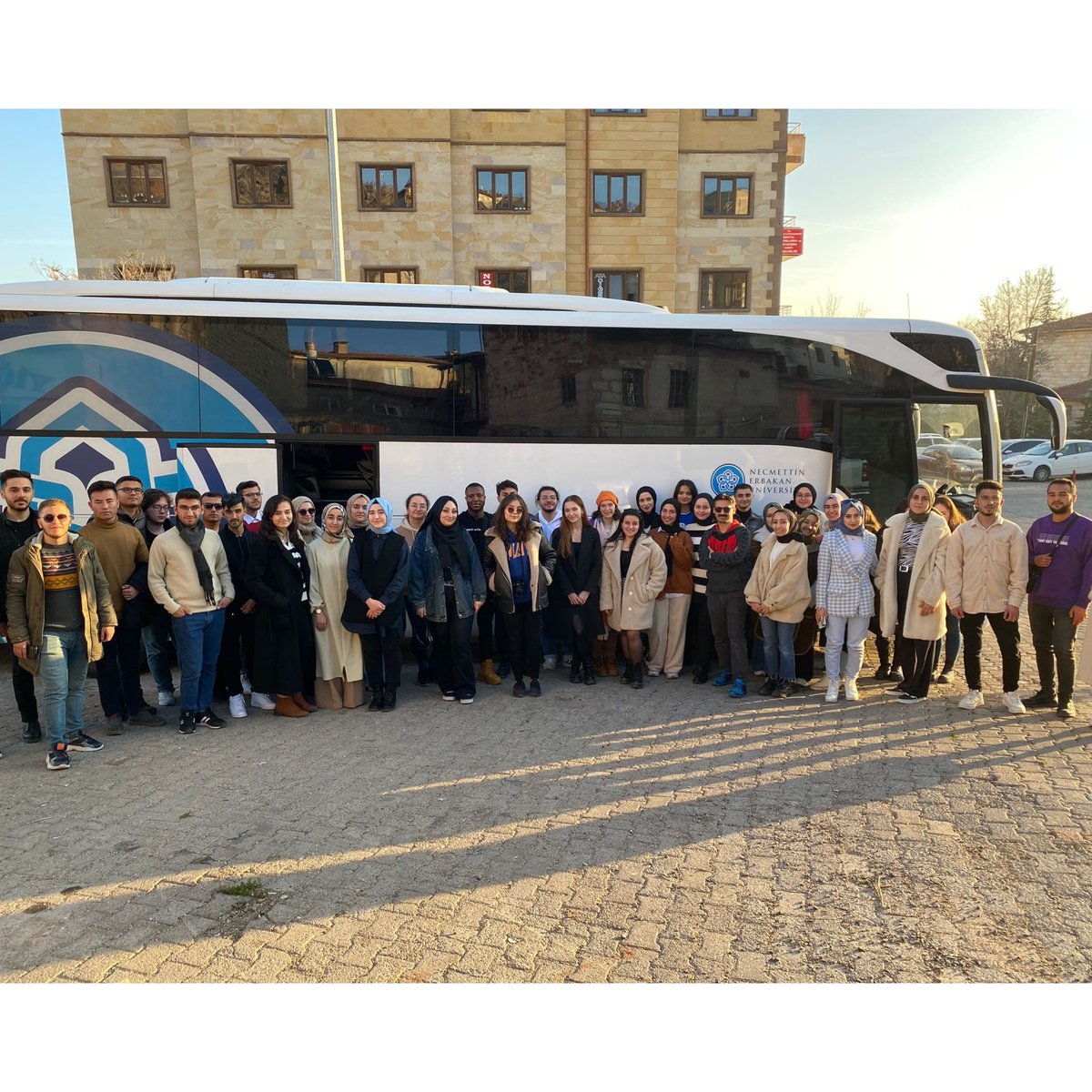 Çok eğlendiğimiz, eğlenirken keşfettiğimiz Nevşehir gezimizden geriye kalan toplu bir hatıra fotoğrafı ✨