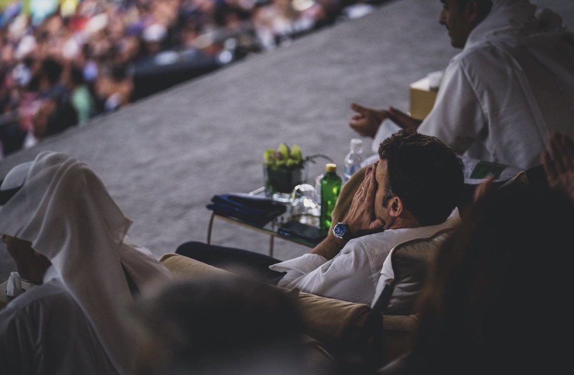 carloscompol's tweet photo. 📸 No me cansaré de decirlo: Soazig de la Moissonnière, fotógrafa oficial de @EmmanuelMacron, hace un trabajo soberbio. #ComPol https://t.co/9YG1VgyN3P