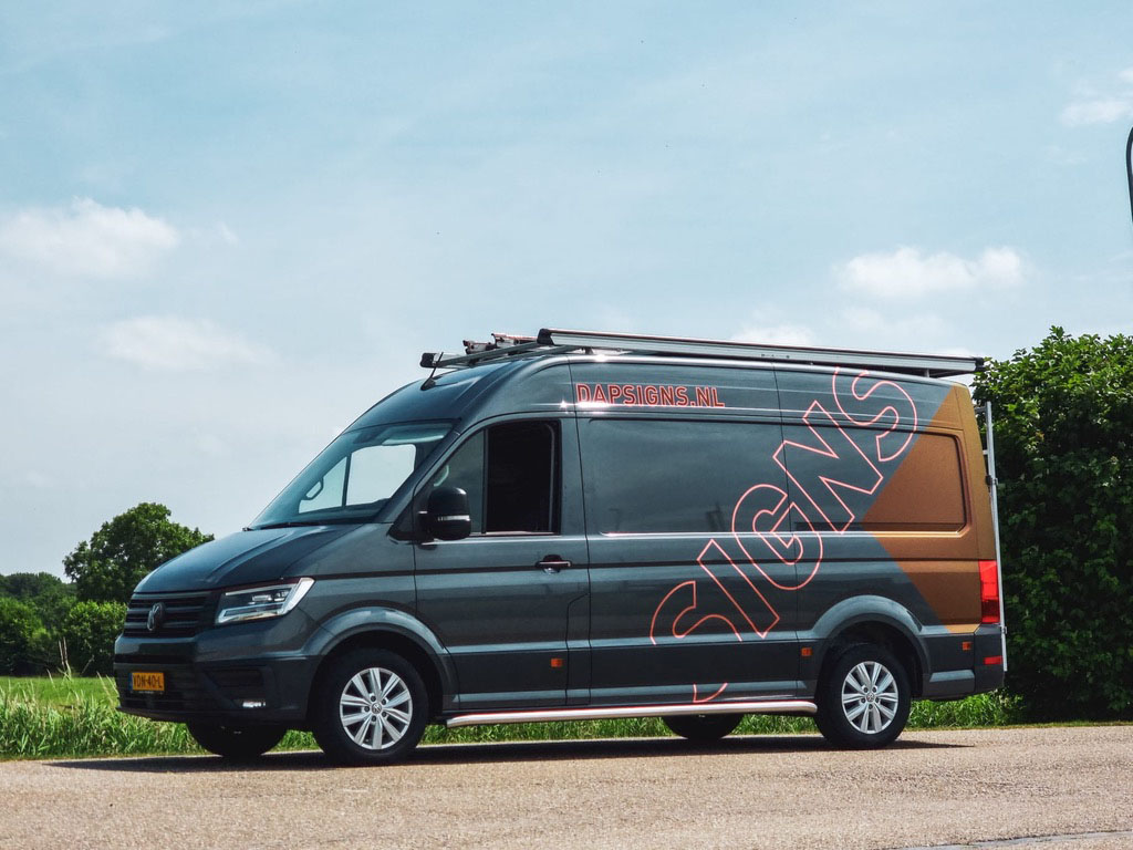 dapsigns's tweet image. belettering