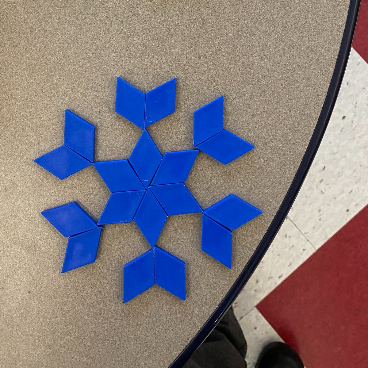 Molly Rawding tweet media