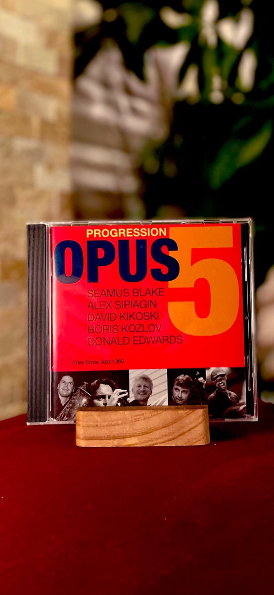 ts19910721's tweet photo. 今宵のJAZZ🎵⭐️昨夜に続き〜
OPUS5の3rdアルバム✨
OPUS5 〜Progression 2014 🎵
#opus5 https://t.co/31JkghUcve