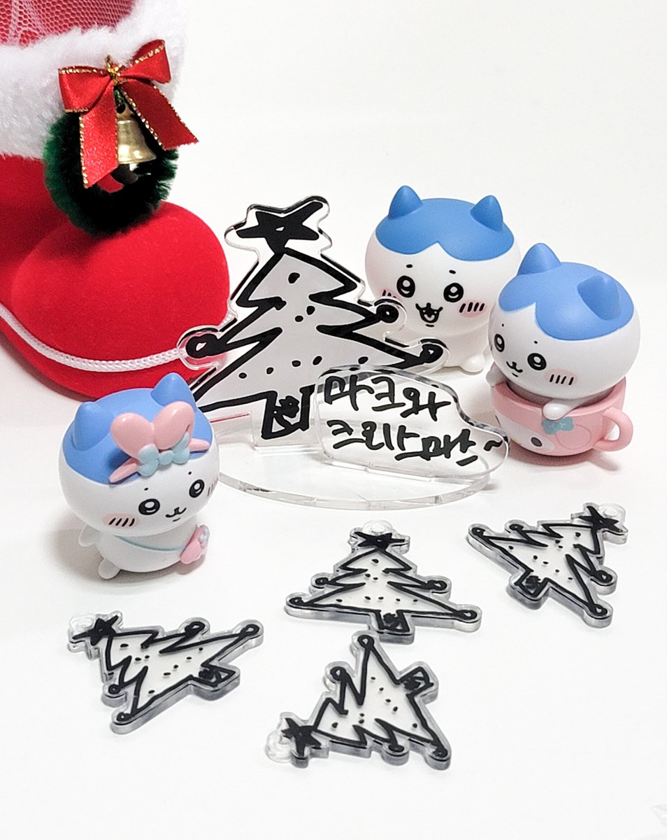 🎄 𝗫-𝗠𝗮𝘀 𝗘𝗩𝗘𝗡𝗧 🎄

본 트윗을 RT 하신 분들 중 추첨을 통해 마크가 그린 트리가 담긴 키링과 아크릴스탠드를 보내드려요🎁 (키링/스탠드 각각 1명)
당첨된 분들에겐 마크 버블 인증 받을게요!

추첨은 25일✨️