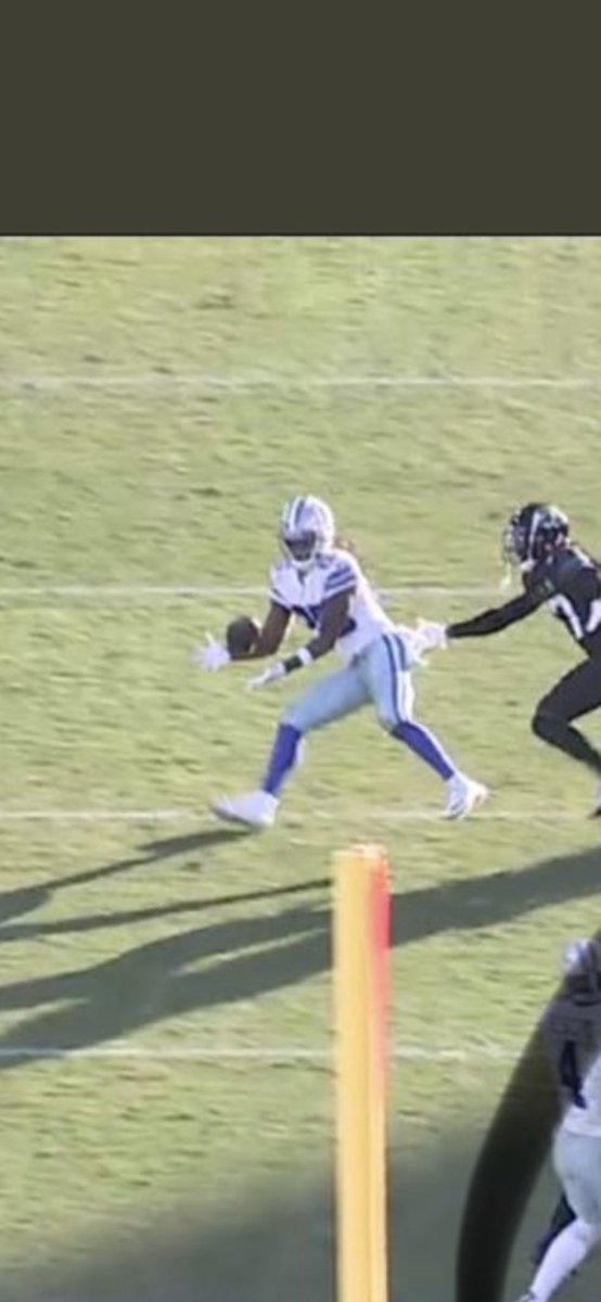 SloanB52's tweet photo. When your QB avoids pressure. Makes a off platform throw due to pressure, and your QB delivers this ball. You can’t drop that as a NFL WR. https://t.co/D5Y6PbHYUE