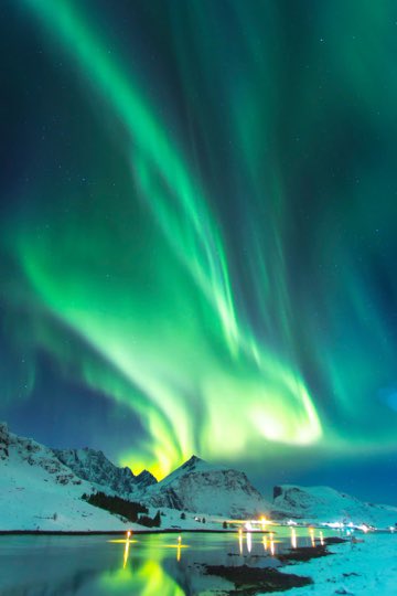 TrendingTravel_'s tweet photo. 🚨LAST CHANCE TO ENTER🚨

❄️☃️WIN A FAMILY TRIP TO LAPLAND☃️❄️ @SwizzelsMatlow @HamleysOfficial 

Good Luck Everyone. T&amp;Cs apply

https://t.co/tSuLxx9TI6 https://t.co/jt927yzF8U