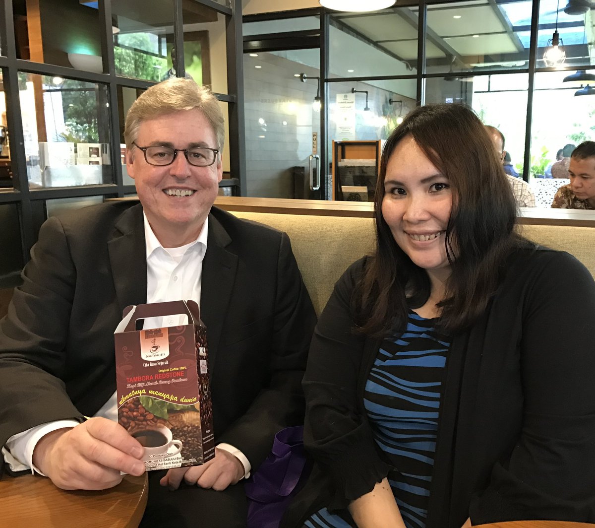 GlobalChamber's tweet photo. Embracing Change, Transforming Lives. Interview of Doug Bruhnke, Founder and CEO of the Global Chamber® via Auerbach International #trade #export #FDI #GlobalIsGood https://t.co/05clNgoVAi https://t.co/iPf6L65AYJ