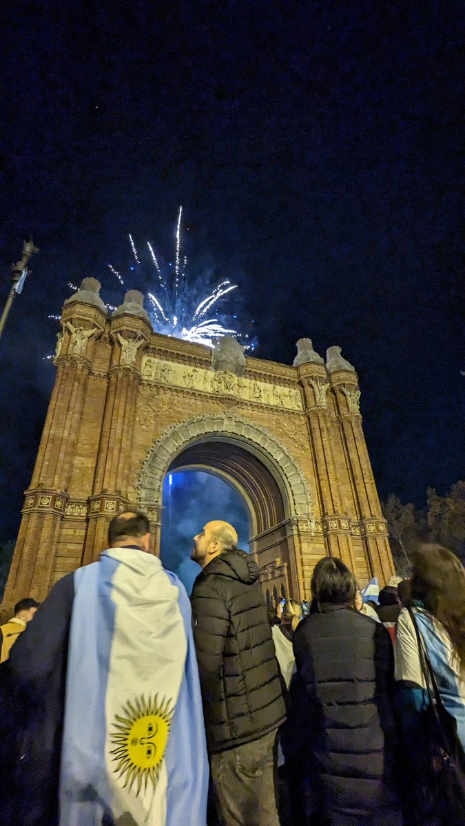 federavizzini's tweet photo. @Messismo10 Barcelona https://t.co/daRfGMjh4M