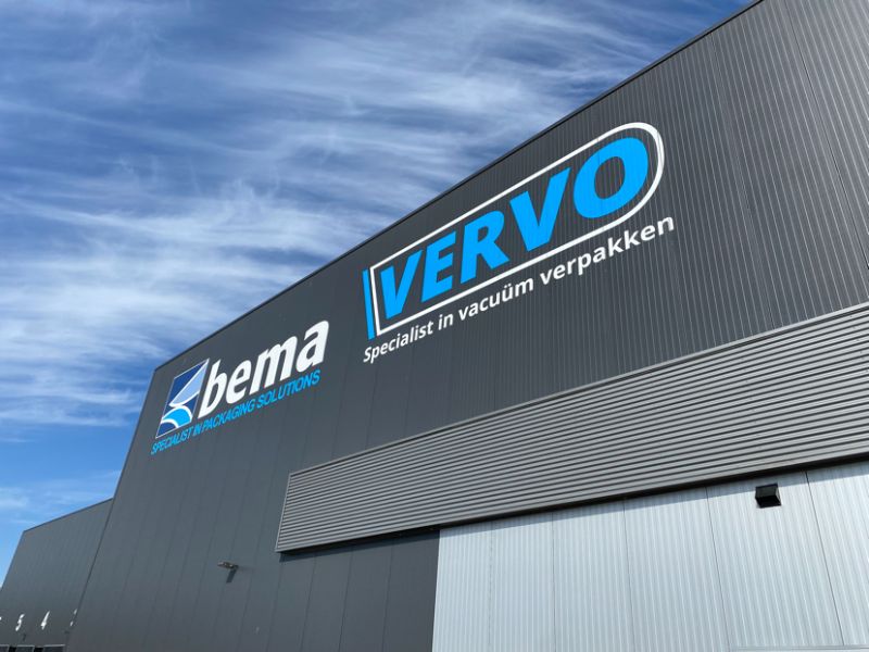 SlagersV's tweet image. BEMA LANCEERT WEBSHOP OP PLATFORM NEXTDELI

Per vandaag lanceert BEMA een webshop op het @Nextdeli-platform. BEMA is een confectie- en productiebedrijf in gespecialiseerde verpakkingsproducten vooral voor de voedingsmiddelen industrie.

slagersvak.biz/nl/nieuws/19-1…