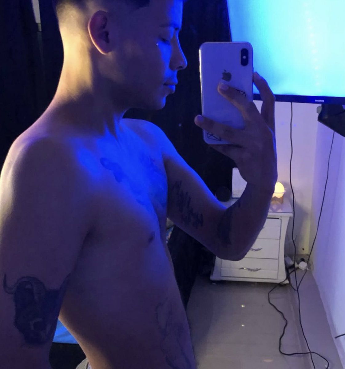 juancrayo_01's tweet photo. you want to see my private content write a message to DM 📱🥛🔥
Quieres ver mi contenido privado escribe un mensaje  🎥 
.
.
#reels #viral #gay #latino #follow #latinboy #latinboys #contentcreator #content #foryou #big #baby #suggardaddy #medellin #video #onlyfans #loverfans #sex https://t.co/eb4KXZIvuL