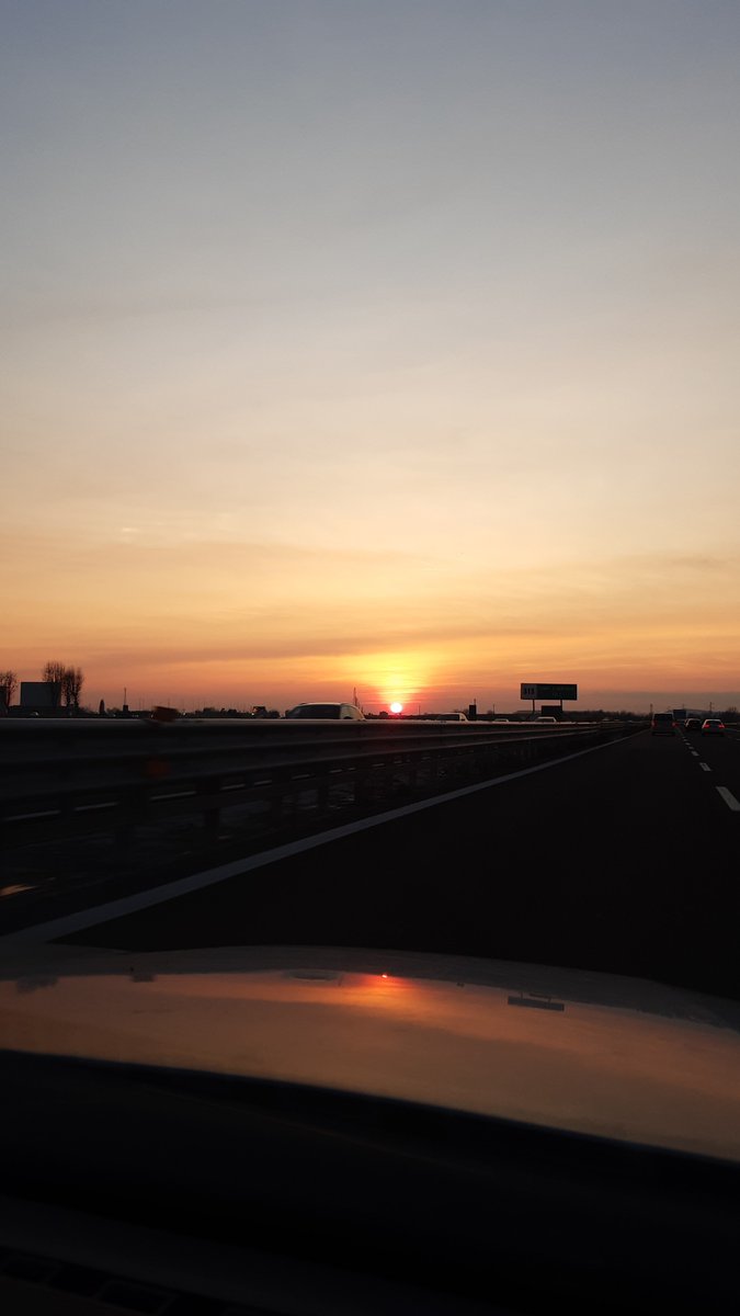 Gm ❤

Due to a SHADOW BAN I have been disconnected for more than 48 hours.

I still have a search ban. 

Please, if you see me, give me a sign. Thank u 🤍