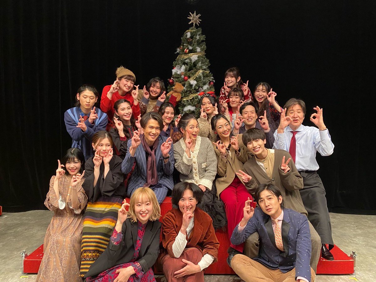 AlexandriteSTG's tweet photo. 舞台『25Magic』閉幕。

毎年訪れるこの季節は
幸せな瞬間だけでなく
寂しい時や哀しい時も
きっとあると思います。

そんな時に今作をふと思い出し
もし前を向いて頂けたとしたら
こんなに嬉しい事はありません。

作品を愛して下さった皆様
本当に有難う御座いました。

#25Magic #アレステ https://t.co/BREcAOGCa3