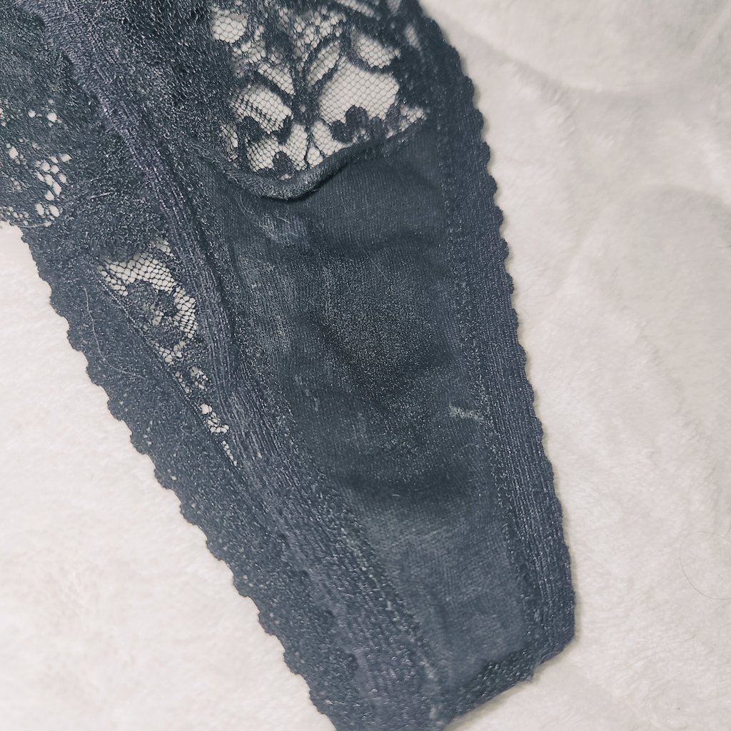 Rika 💖 secret account (@rikaaccount) on Twitter photo 