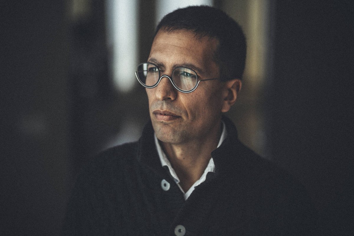 Together with our CEO, Kwame Ferreira, we have a vision to bring people closer together to themselves, their loved ones and our shared planet.

"We are making the impossible not only possible, but very real."

bit.ly/3hzYtCz

#planetcentricdesign #productdesign